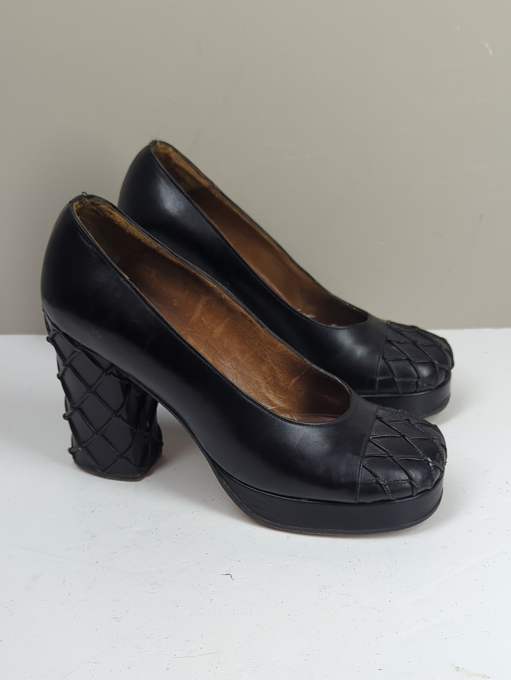 Vintage Black Women’s Leather Platform Pumps Petite 4.5